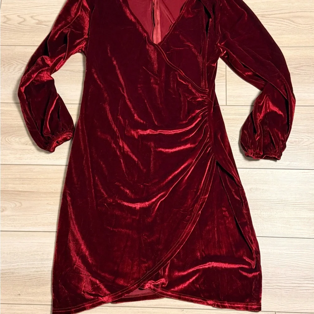 Red Velvet Wrap Mini Dress Ruched Long Sleeve Holiday Party - Picture 5 of 6